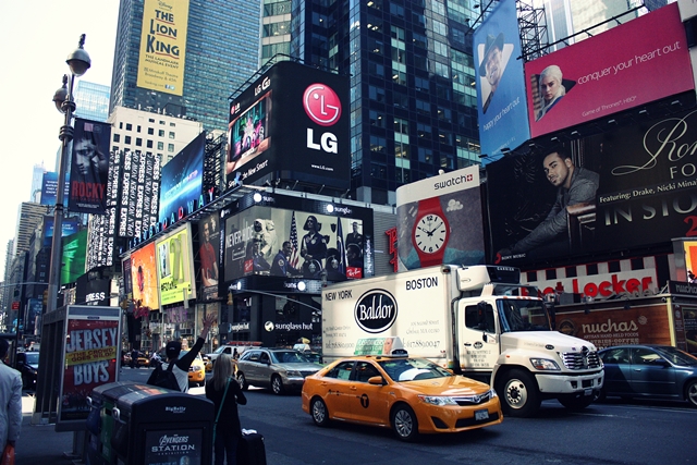 Times Square ja pari muuttujaa